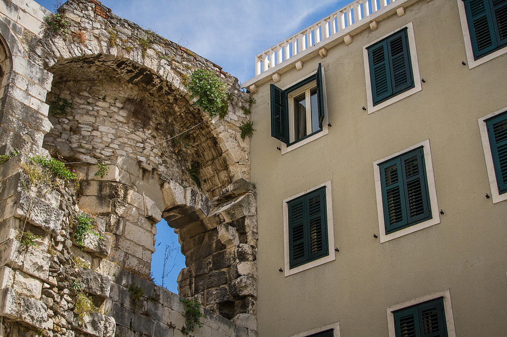 Old and New in Old Town Split