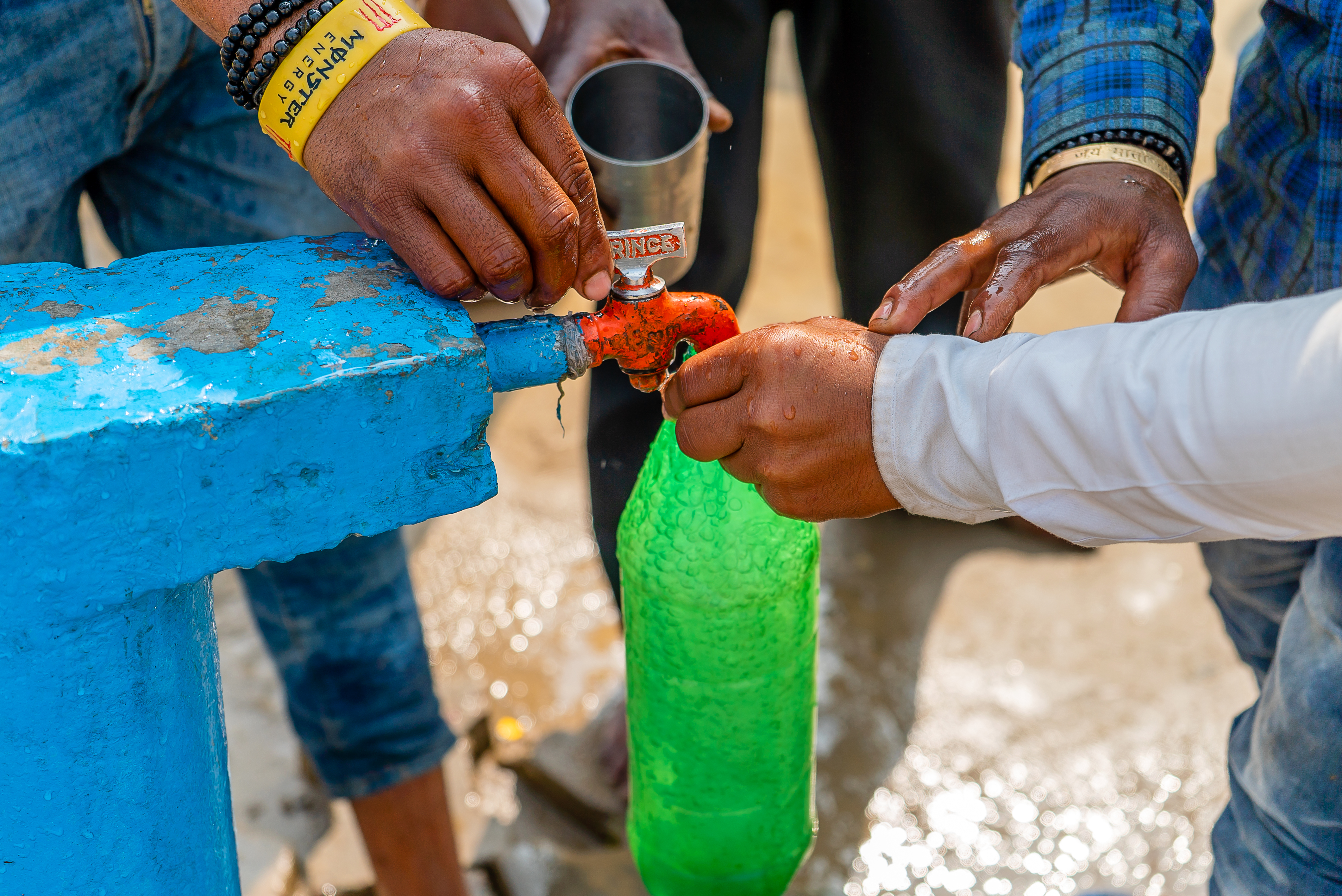 Pilgrims gather Water at Kumbh Mela 2019